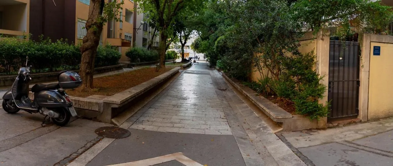 Studio Antonio Split 0*,  Croatie